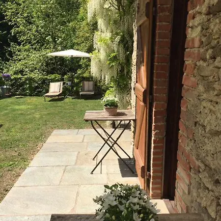 Charme La Quiete Villa Brondello